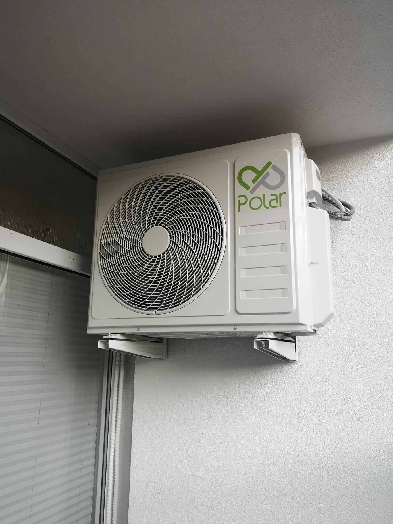 Vonkajšia jednotka Polar na balkóne